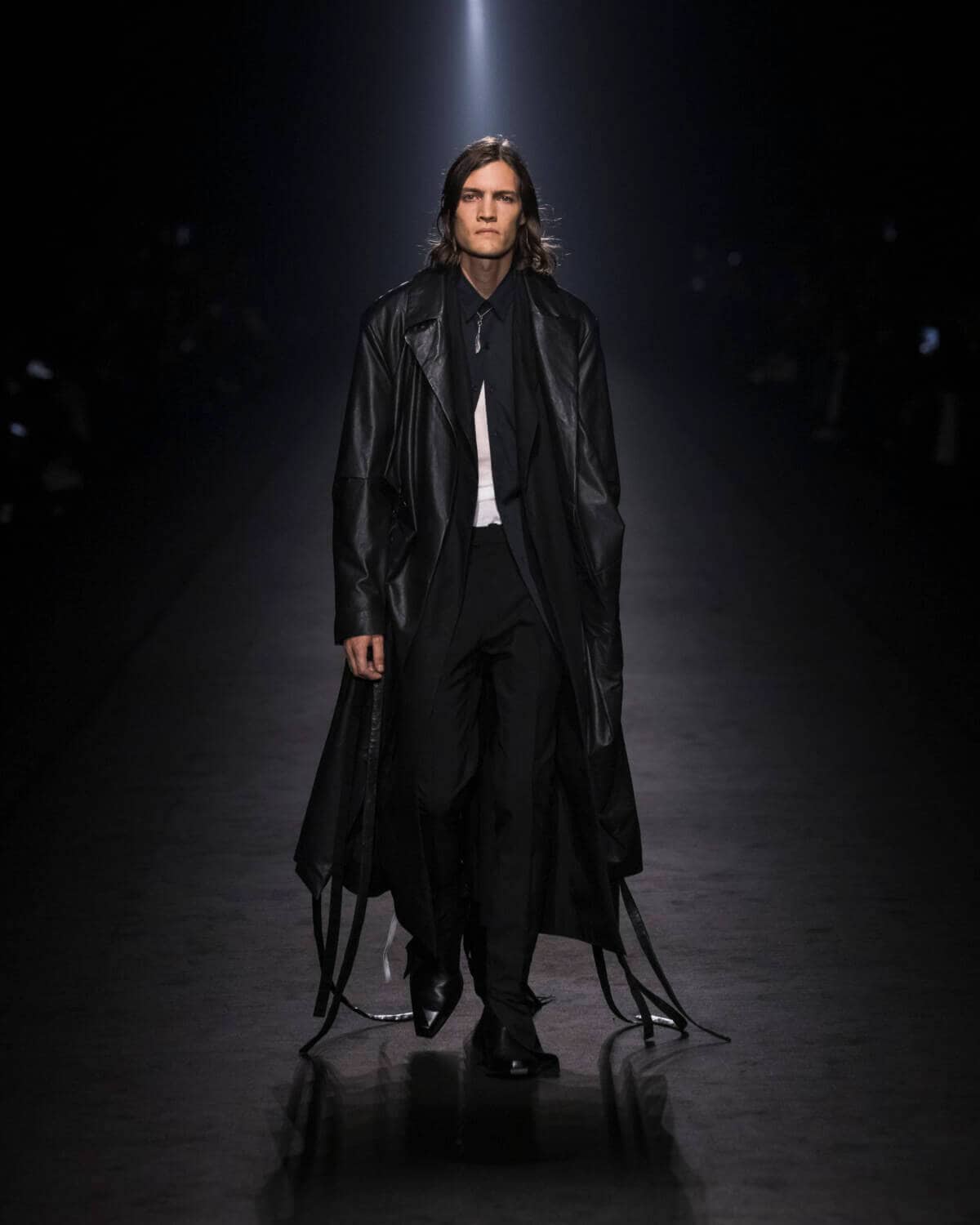 Ann demeulemeester ジレ ANN DEMEULEMEESTER | ジレ ブラック レディース | YOOX